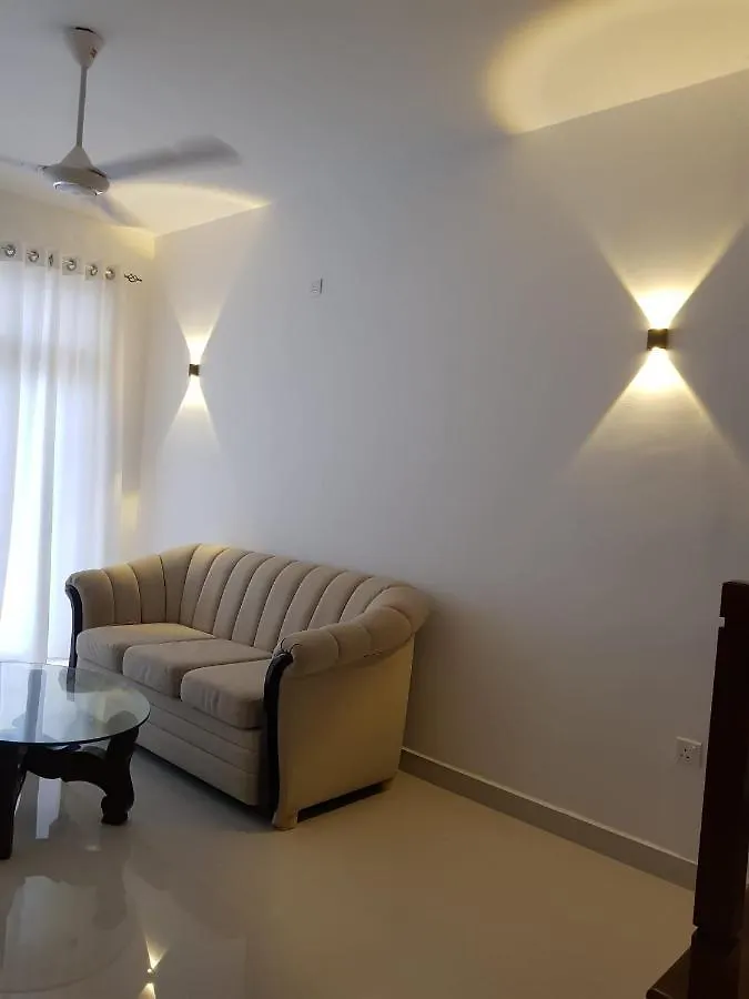 Tatil Evi No 26 Odiliya Residencies Villa Negombo